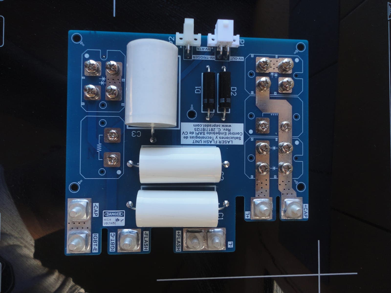 Tarjeta snubber del IGBT con sus capacitores