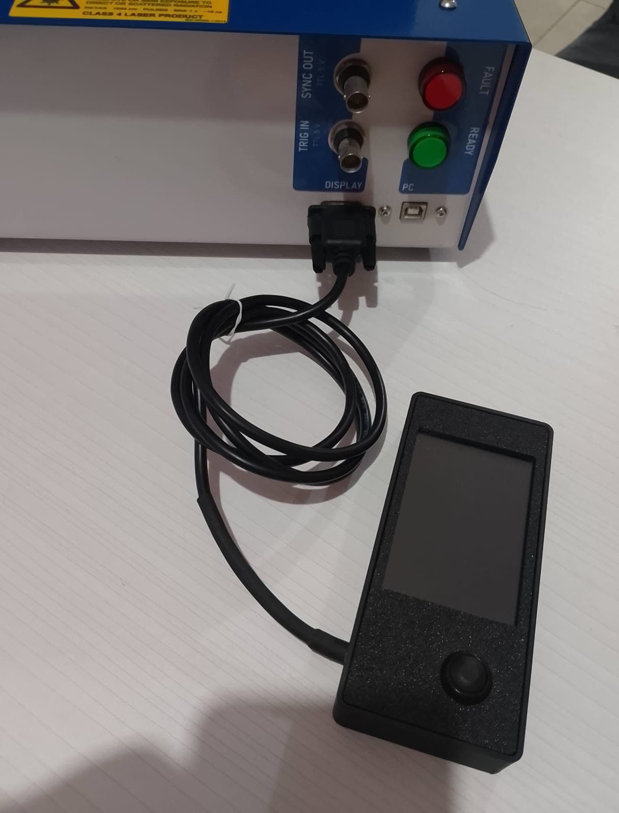 Control de mano con pantalla táctil